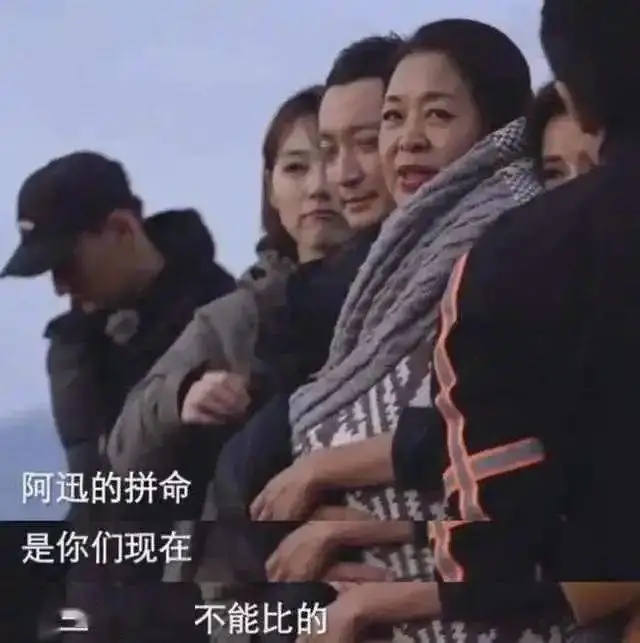 贾静雯|董卿最大对手！17岁扫厕所，23岁日本出道，她才是央视宝藏女孩