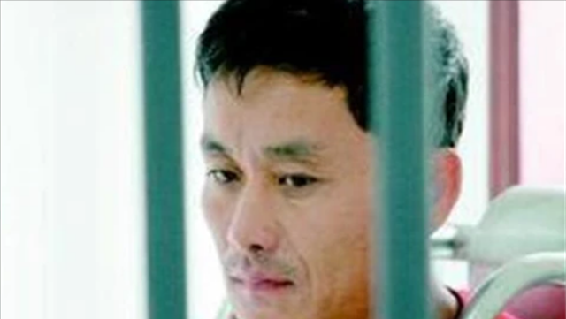 情窦初开的青春|03年辽宁运钞车劫案：主犯逃逸3年后获死刑，母亲不愿认领其骨灰