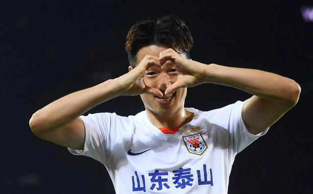 中超|中超：李鐵執(zhí)教廣州隊？孫準(zhǔn)浩沖擊MVP，李磊加盟瑞士球隊草蜢