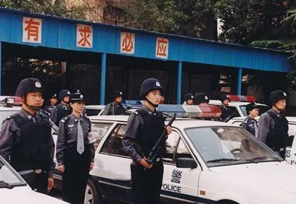 女孩 高三女生毒杀案：一场无知友情，导致7名女生身亡