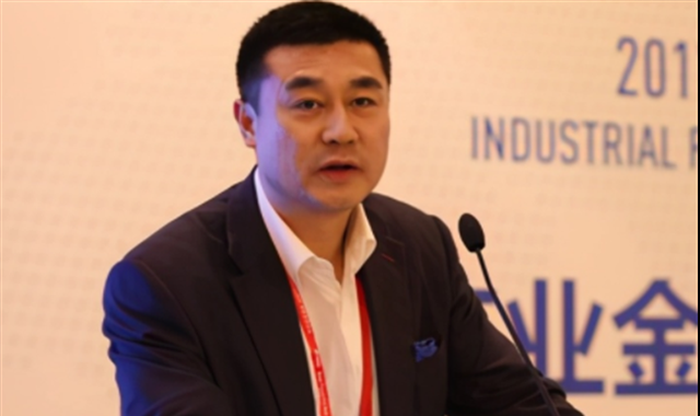 胡小小乖|深圳双面富豪张伟：缔造350亿金控帝国，背后藏枪，沦为阶下囚