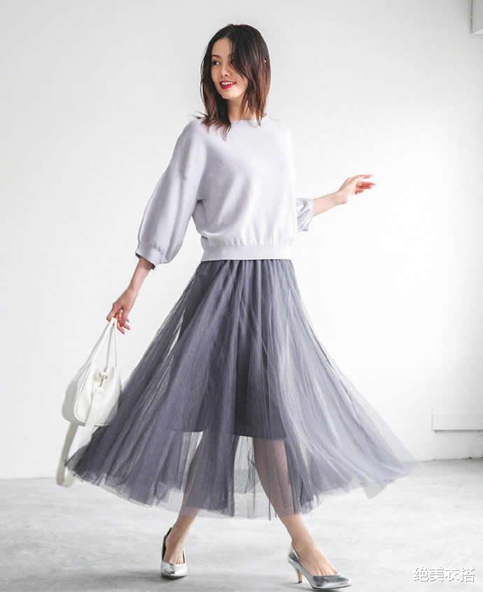 绝美衣搭|个子不高、还敢穿“厚底鞋”？2个错误+正确技巧，穿对鞋子无敌手