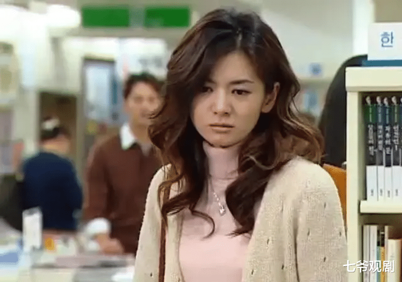 电视剧|5年前遭抛弃，一集1亿的女编剧“复仇”成功，脑袋有时比脸袋好用