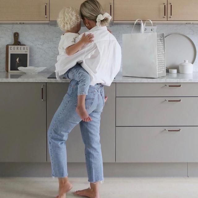 芬兰一女主晒家居内部照“火”了:全屋简单高级,住久了会上瘾!