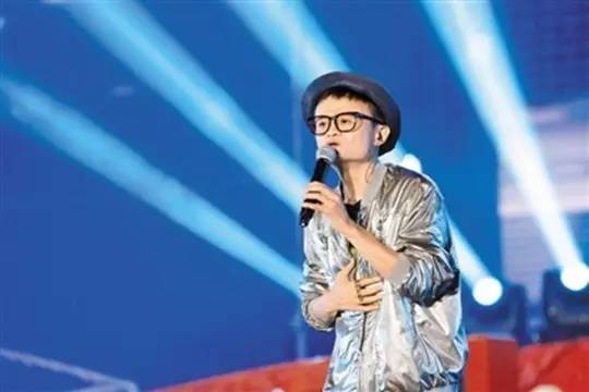 林满江|马云1.6亿邀请和王菲合唱被拒，对方称和他不熟，为何最后免费演出？