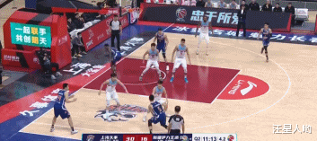 上海男篮|121-96！上海男篮爆发，创3大纪录，NBA球星孤掌难鸣，有点带不动