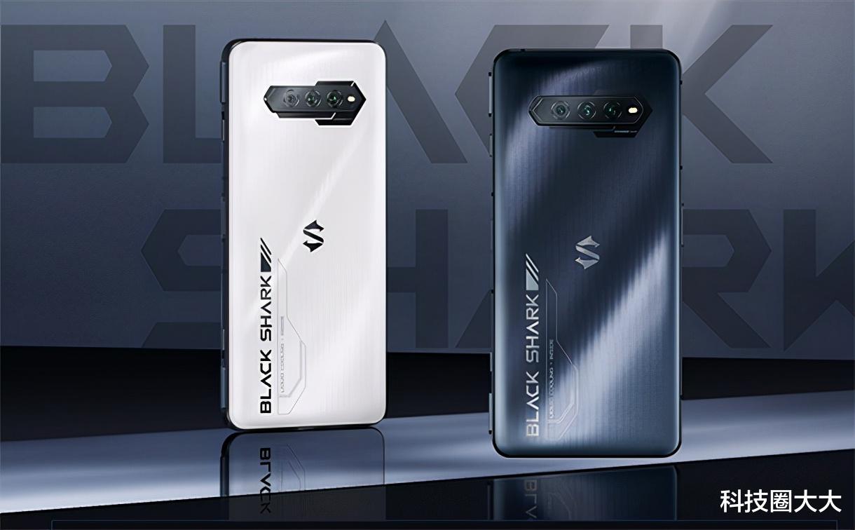 显卡|性能榜第一，配置无敌，它到底凭什么力压群雄排第一？