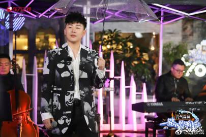 胡彦斌|胡彦斌的身体里有猫腻，不用探查凭耳朵就能听出来，有智能节拍器