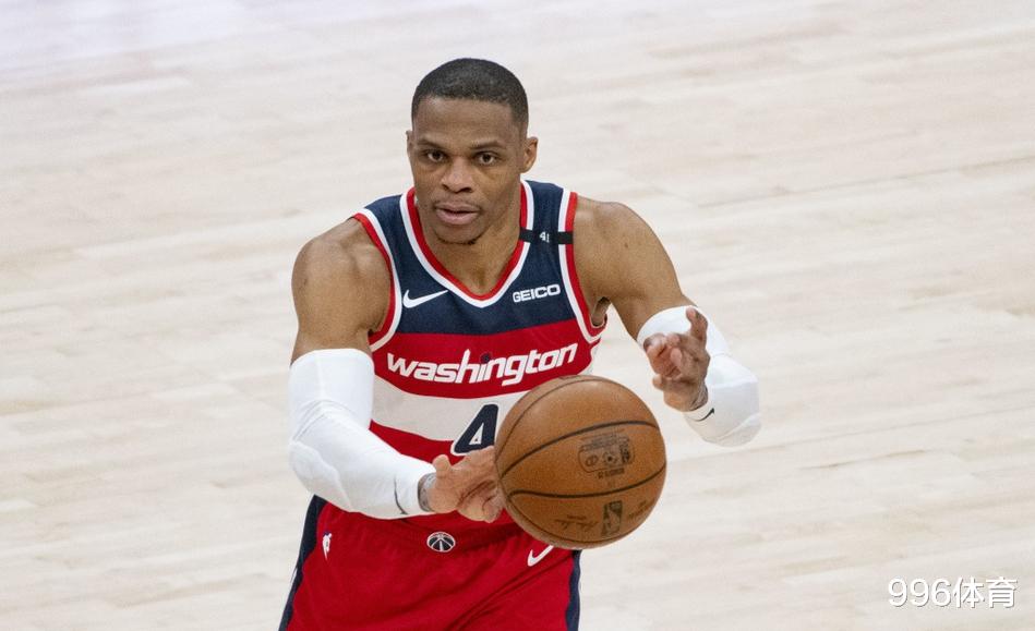 威斯布魯克|威少300次三雙，庫里4000三分，詹姆斯4萬分，哪個更有可能達成？