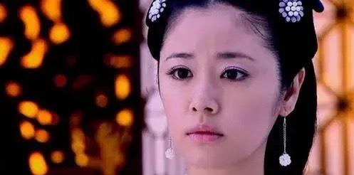 林心如|她被评为港台年度最受欢迎艺人，如今45岁的林心如事业越发红火外