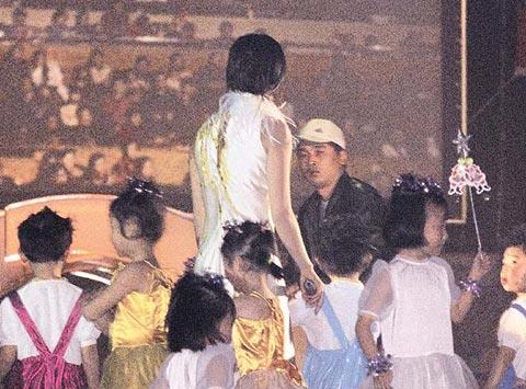 赵薇|2021年，将是娱乐圈的一个拐点，让暴风雨来得更猛烈一些吧！