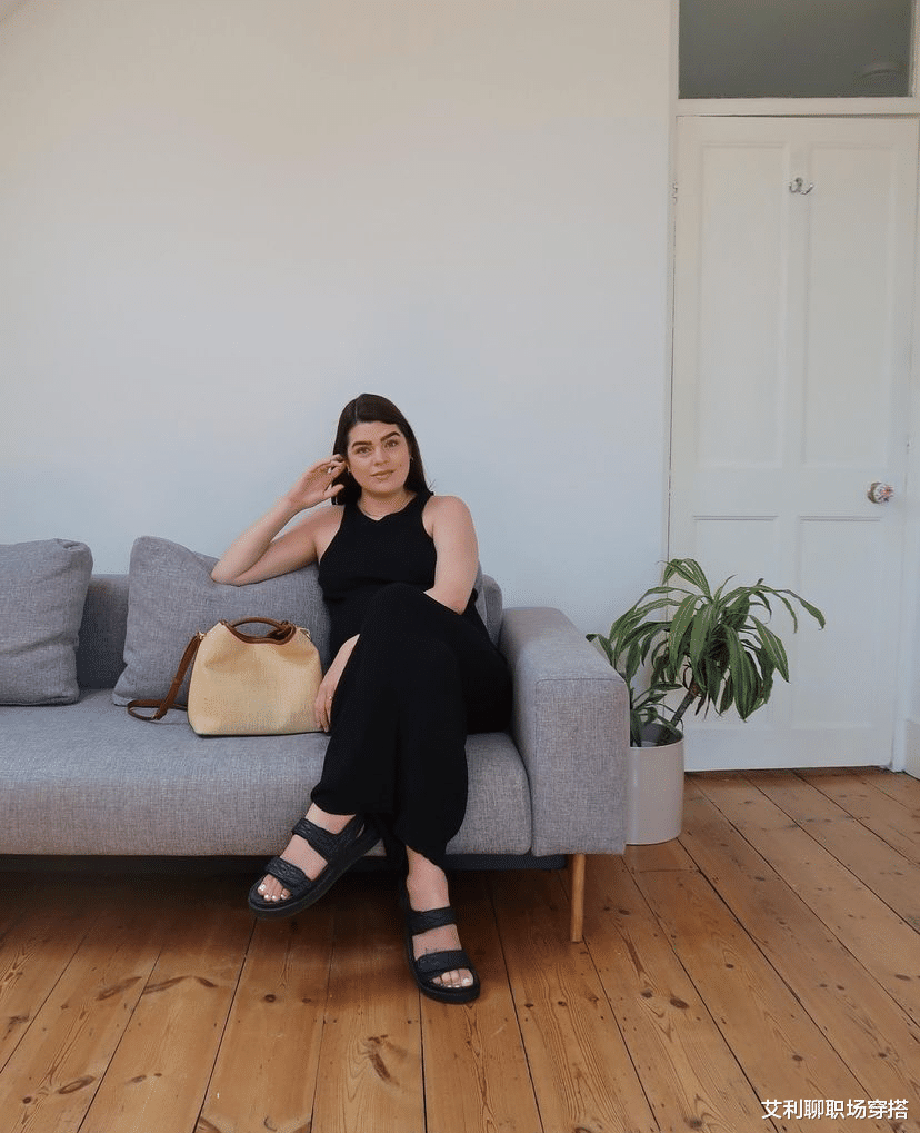 穿衣搭配|发现你的线条美,你会爱上自己独特的曲线感,这个微胖女孩带来全新穿搭灵感