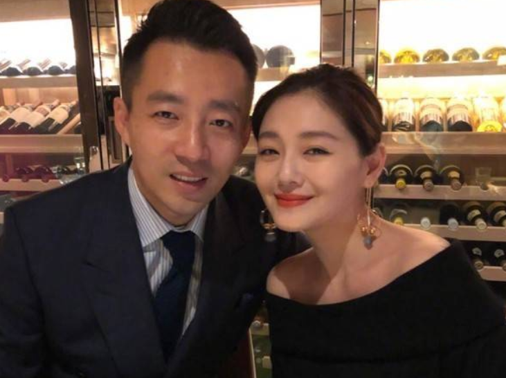 汪小菲|“我的老婆大S，值得我拿命爱”汪小菲宠妻人设，一场直播崩塌？