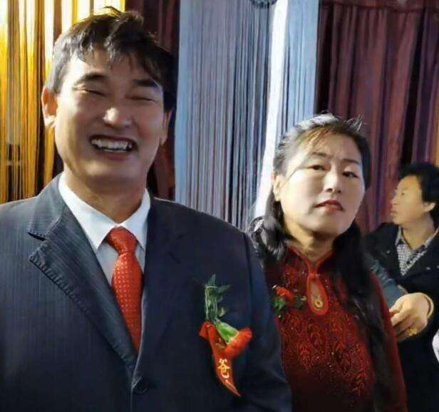 杨磊|大衣哥好事将近？女儿和小鲜肉大学生相亲，至少可以少奋斗20年？