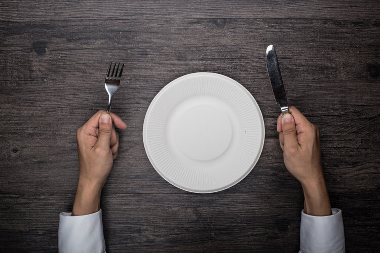 饮食|坚持不吃晚饭的人，最后都怎样了？除了变瘦，还有3个后果在等着