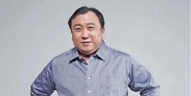 王晶|网曝王晶收8万直播费，只卖出6瓶洗头水800块？王晶怒怼：神经病