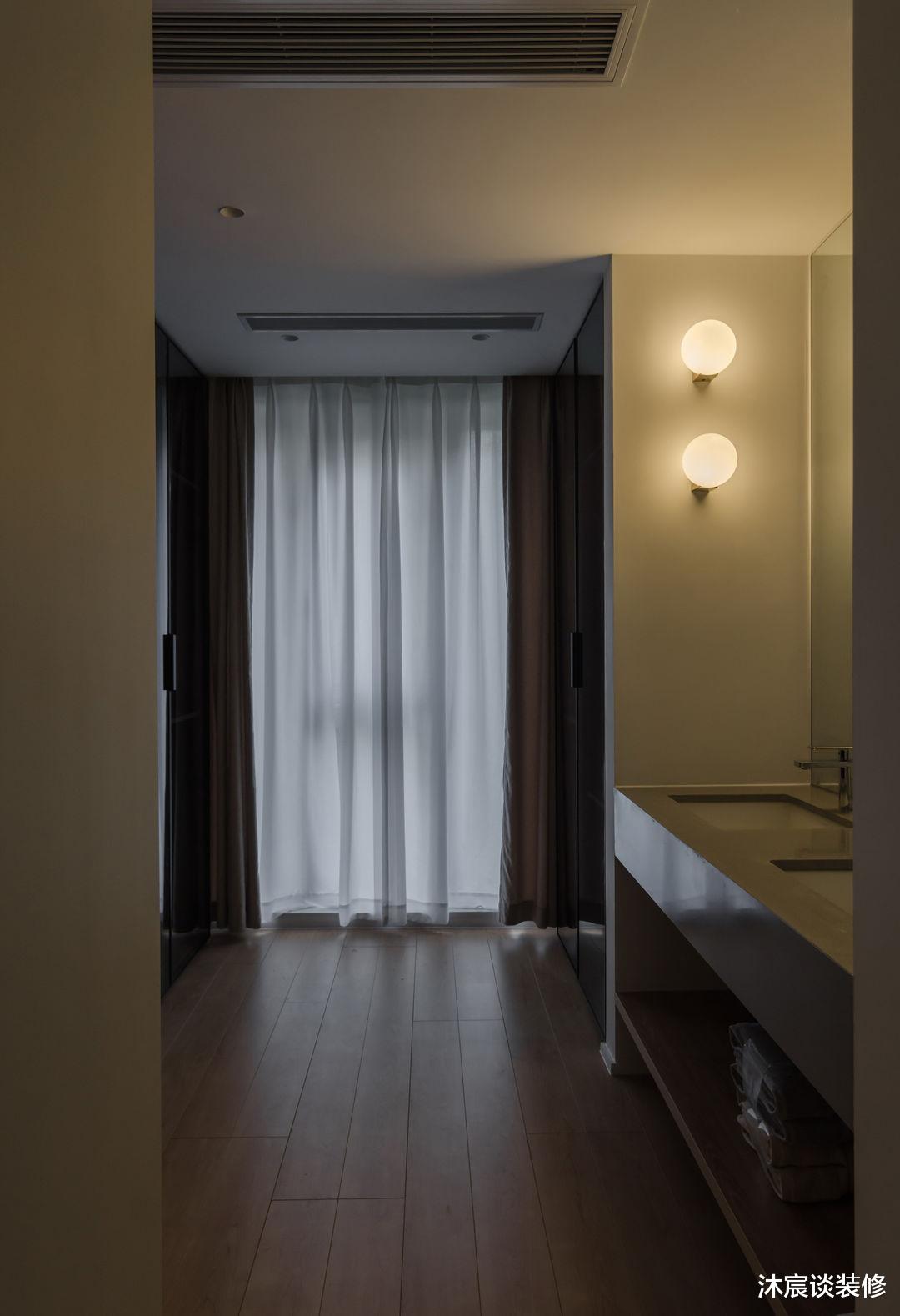 看完她家,深刻明白越是简单的装修越能打动人,不仅好看还好收拾