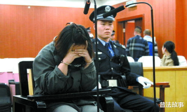 事发北京,女幼师婚内出轨被情夫用隐私视频威胁,开车撞死情夫