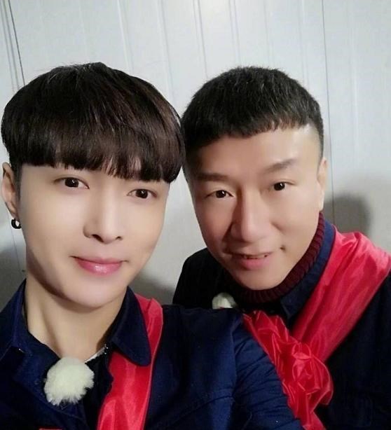 心悦雅萌|张艺兴：多年兄弟感情深，连续5年为孙红雷庆生甘当“跟班小弟”