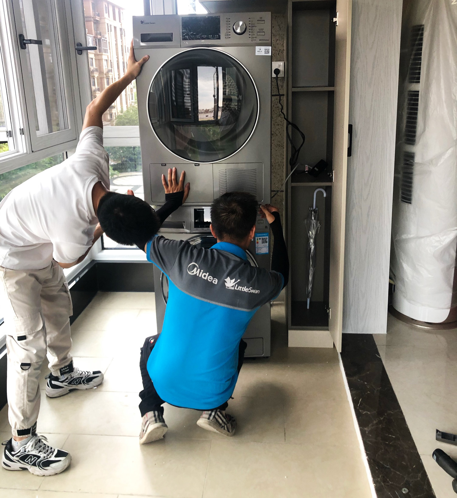 洗衣机|买洗衣机时，烘干一体机和洗烘套装好多人选错，哪个更值得选？