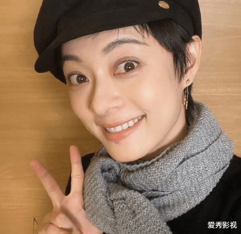 伊能静|同样是卖“二手”，看了孙俪和伊能静，才知诚心转卖和施舍的差别