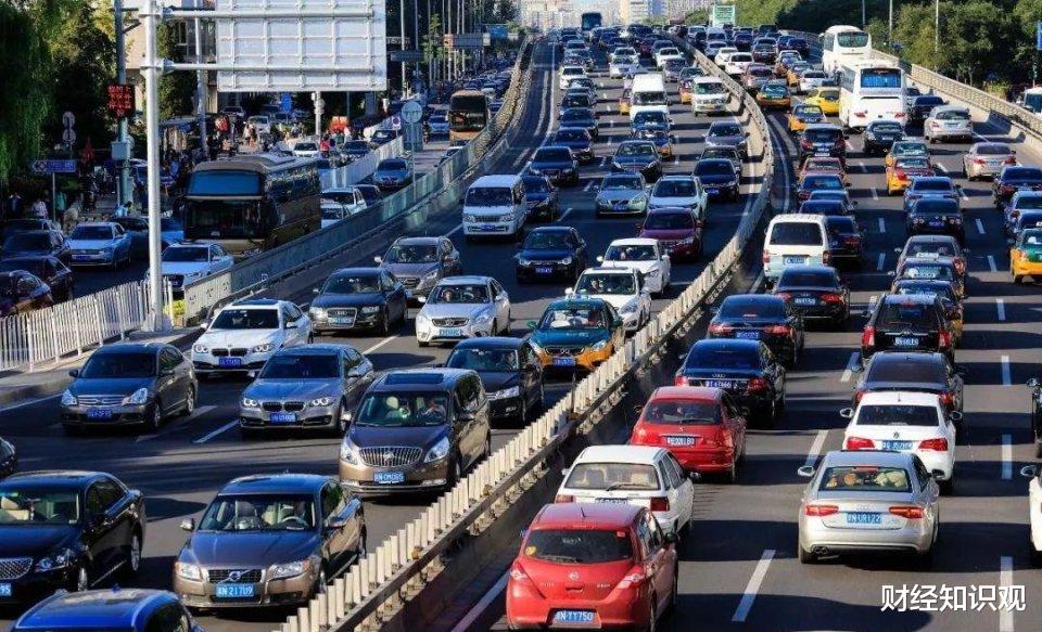 买车|汽车一年要跑多少公里才正常？如果低于“这个数”，买车纯属浪费