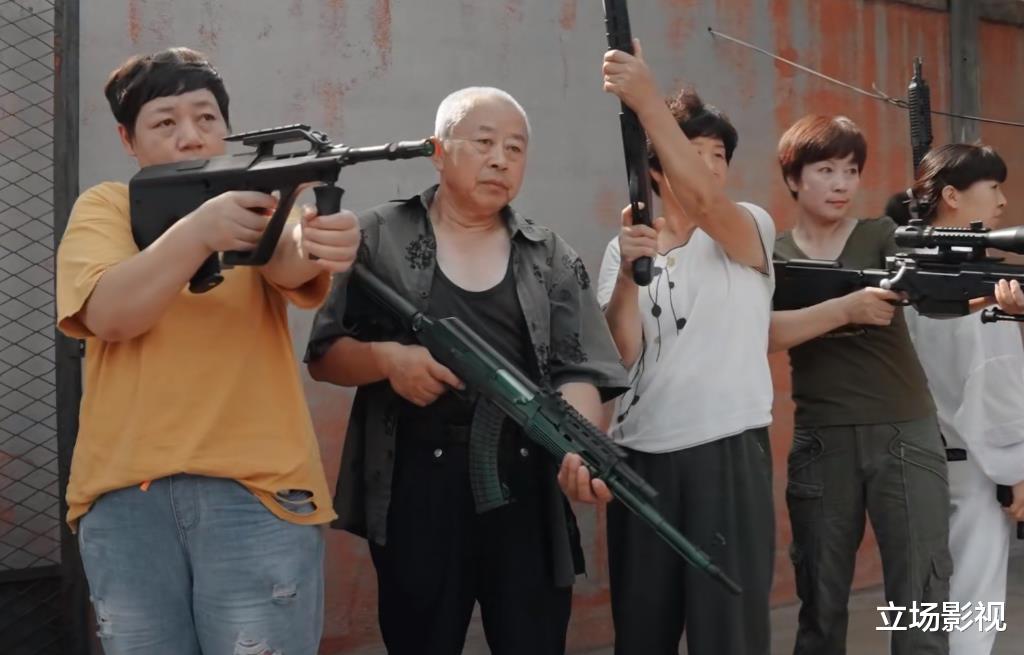 朱一旦|回不去的“劳力士”，枯燥老板“朱一旦”的崩塌史