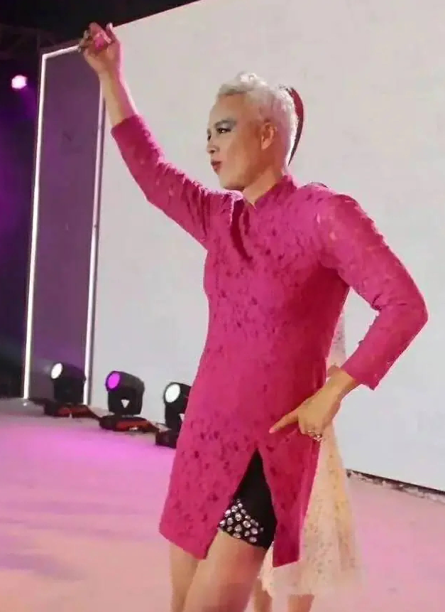 柳岩|张庭公司涉嫌传销被查！曾豪掷17亿买栋楼，闺蜜陶虹已与其切割？