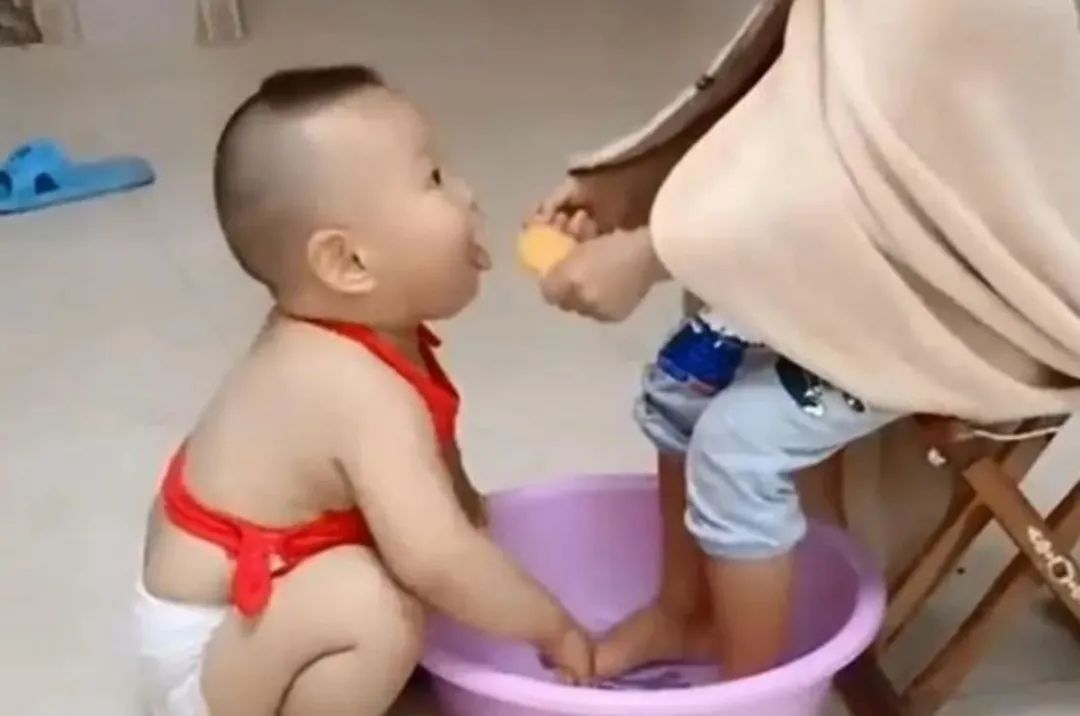 C妈学堂|二胎家庭，两个孩子发生矛盾怎么办？家长最好不要过度干预