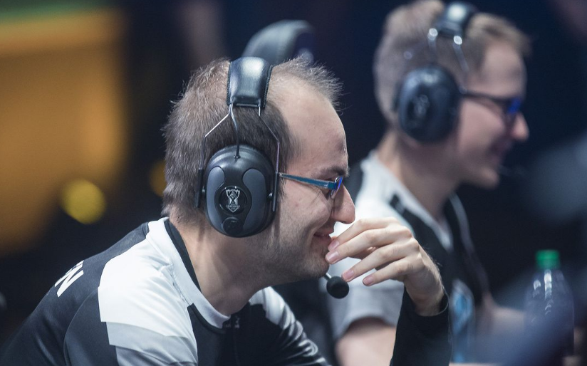 ag战队|Uzi与娜美上榜！外媒盘点英雄联盟历史转会期最差操作