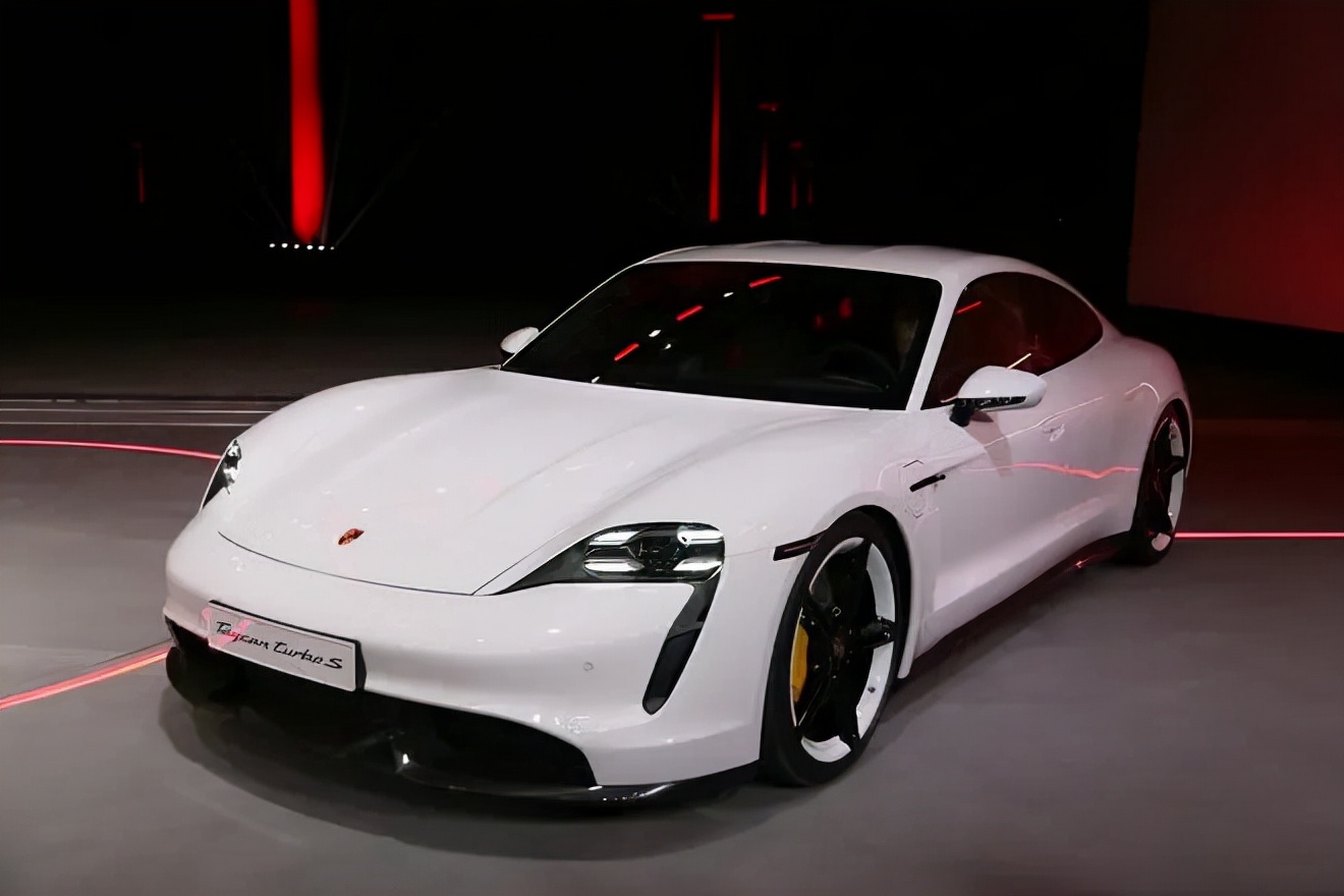 中新解析|从销量看汽车品牌发展趋势，高合汽车用科技打开全新豪华出行时代