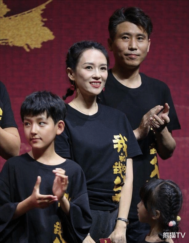 鲍蕾|42岁章子怡穿双余古装，比辫发更受女星欢迎，网友：顶不住