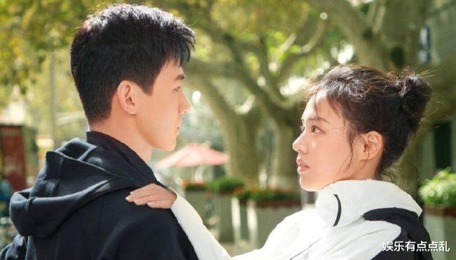 范冰冰|张若昀追《城池营垒》, 打电话向白敬亭问大结局, 白敬亭回复超搞笑