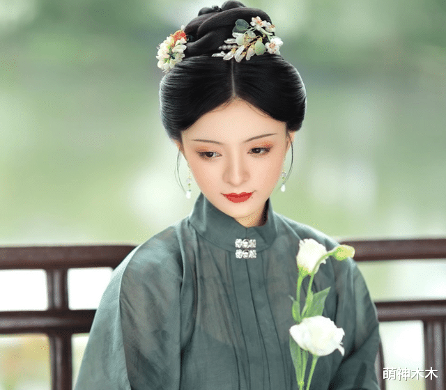 陈漫|网红圈自发反击陈漫，穿汉服民国装拍照，内涵她根本不懂东方美