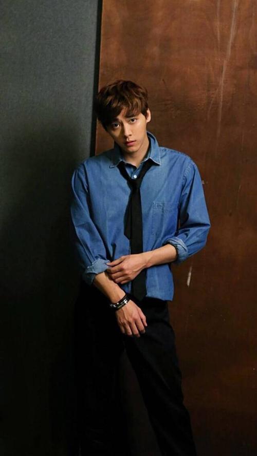 Ala的陪伴|李易峰怎么可以这么帅呢，穿搭也很好看，真是人间宝藏啊