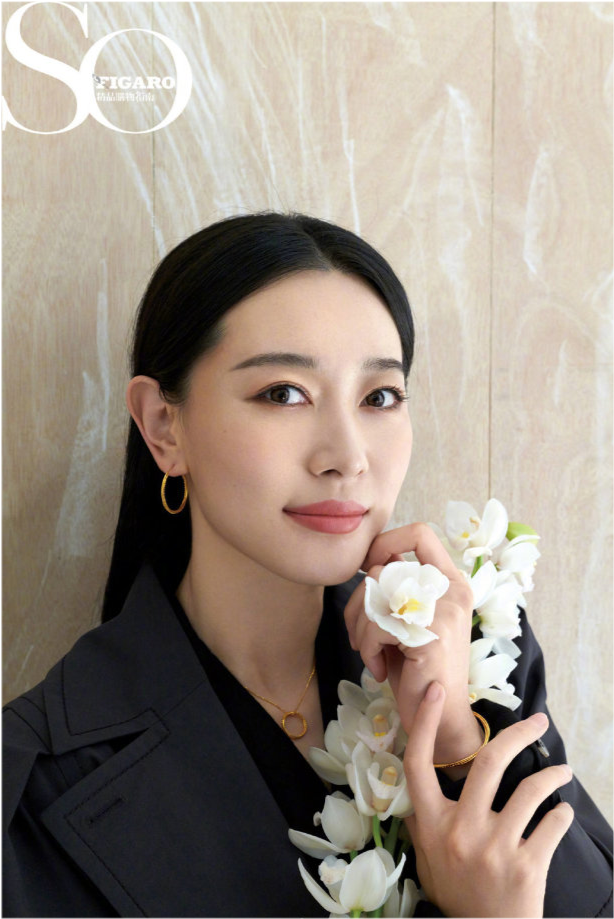 全球时尚风行|击剑冠军孙一文夺冠后彻底开挂！多次登时尚大刊，靠明星脸大火爆