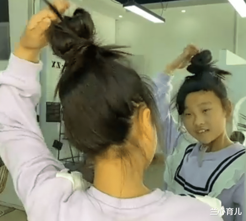 发型|女儿花200元剪头发,从村姑“蜕变”成仙女,惊艳了时光