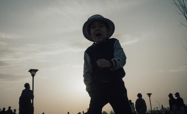 梅婷|梅婷的儿女长大了，8岁女儿太漂亮，6岁儿子又萌又酷