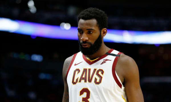 湖人隊|交易！德拉蒙德加盟湖人！詹姆斯濃眉或迎強援，湖人籃網戰爭打響