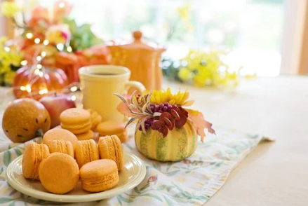 熬夜|喝茶时间挑对，养生效果翻倍