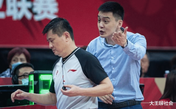 大王聊社会 满级号还带不动？不是杨鸣能力差，只怪杜峰太“狡诈”