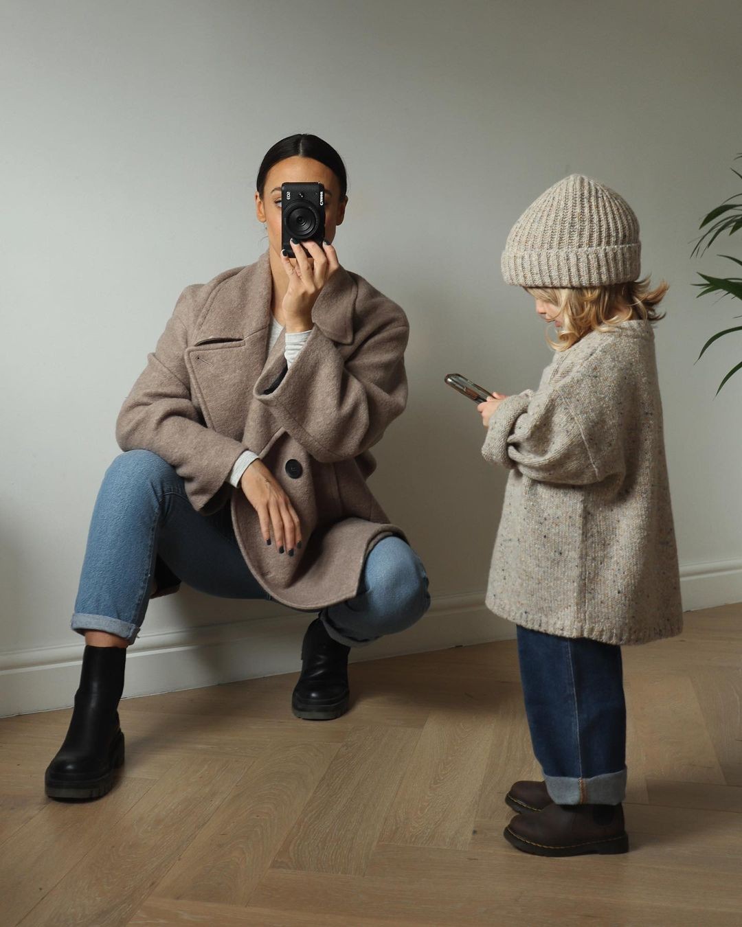 全球时尚风行|中秋节怎么穿亲子装?三招实用的穿衣法则一定得get,自然又不刻意