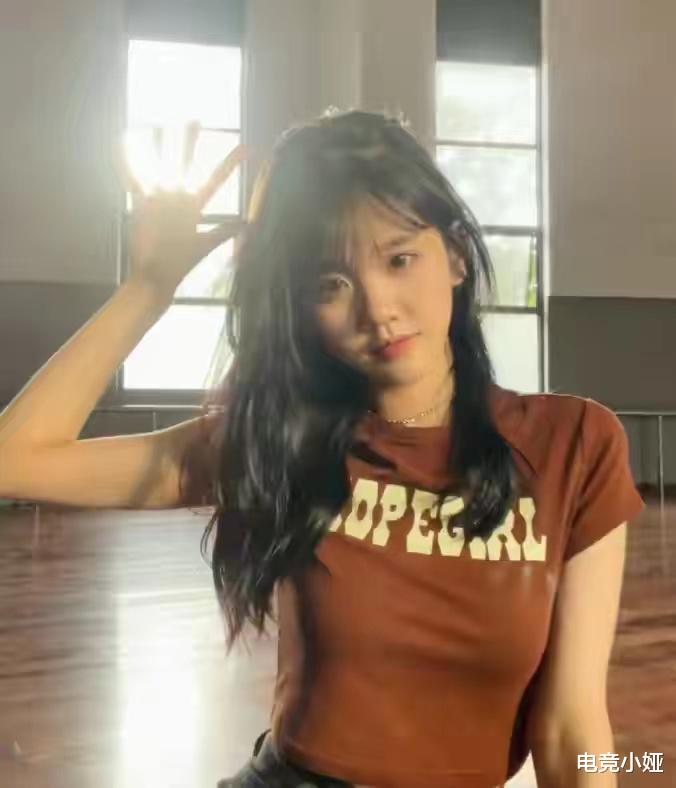 |井川里予直播间被其他粉丝占领？尽显“话唠”性格，节目效果拉满