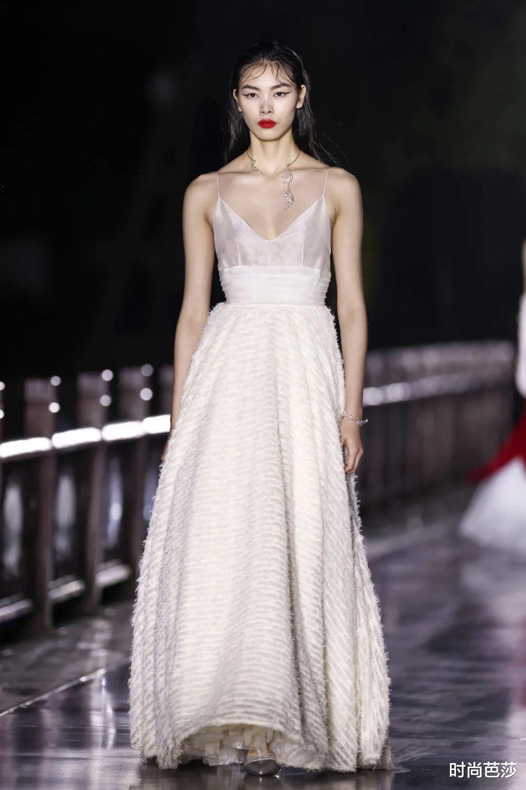 穿衣搭配|被一个仙女国货震撼到，我又民族骄傲了