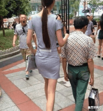 鑫宝聊育儿|“这模特怀孕7个月还在工作，她老公呢？”网友：在旁边卖车呢！哈哈哈