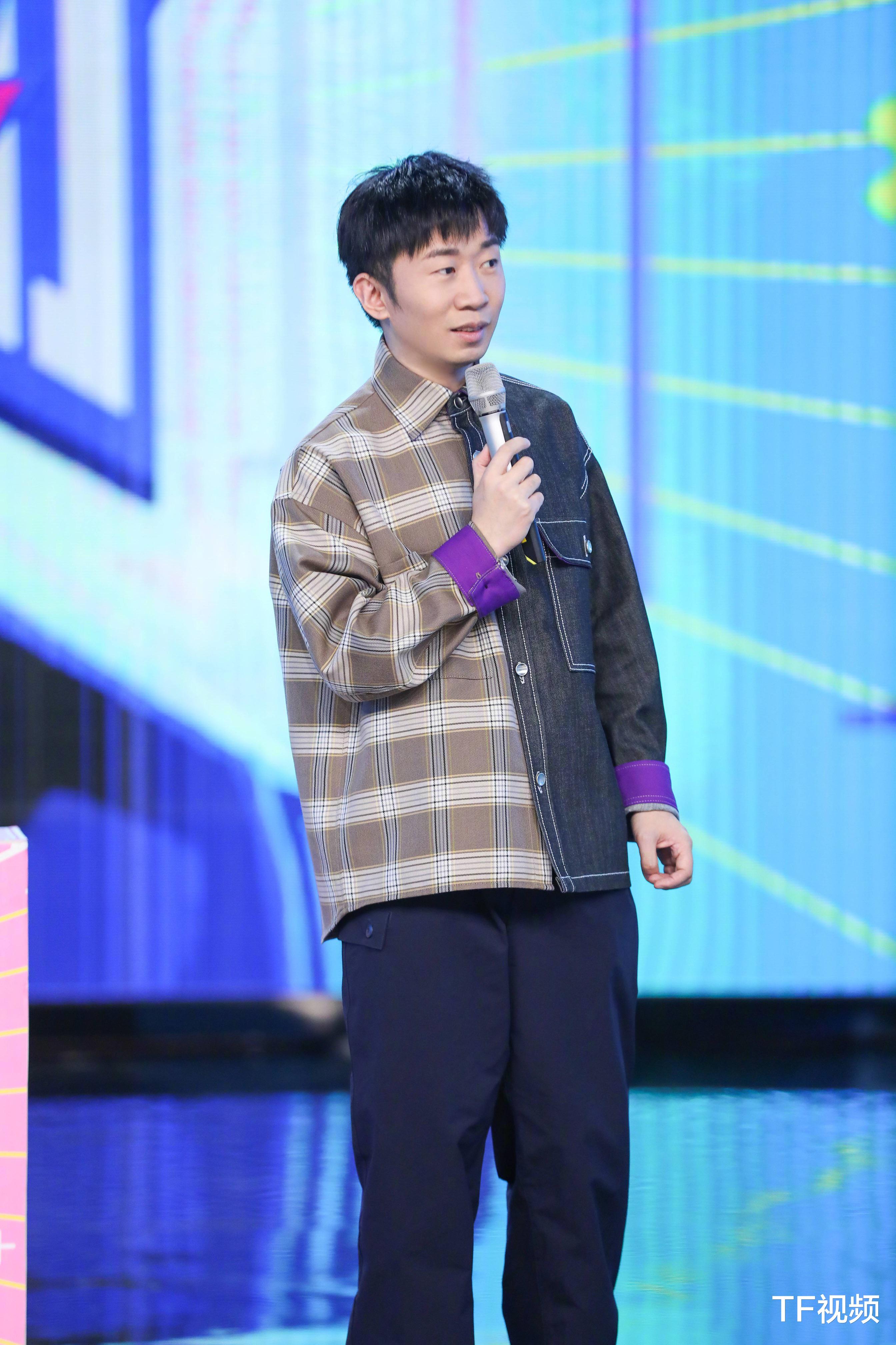 杨迪|《萌探》中杨迪心酸提到对众人的羡慕,无奈说出自己是娱乐圈底层