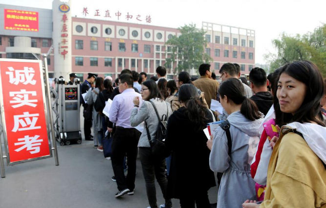 安妈育儿日|想考公务员的同时，还想要教师的寒暑假？不妨试试报考这个岗位