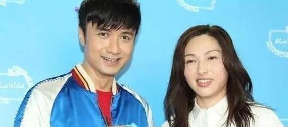 古巨基|她以“保姆”身份默默地照顾他28年，52岁高龄花费百万生下儿子