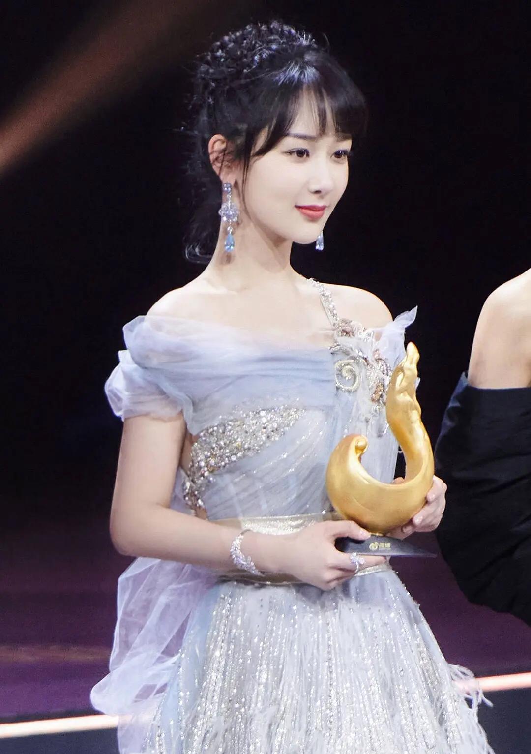 尤浩然|“小神童”尤浩然的毁灭史，他犯下的错误远比你想象的多