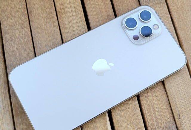 iPhone|手机别乱买，这三款几乎没短板，有颜值又有性能